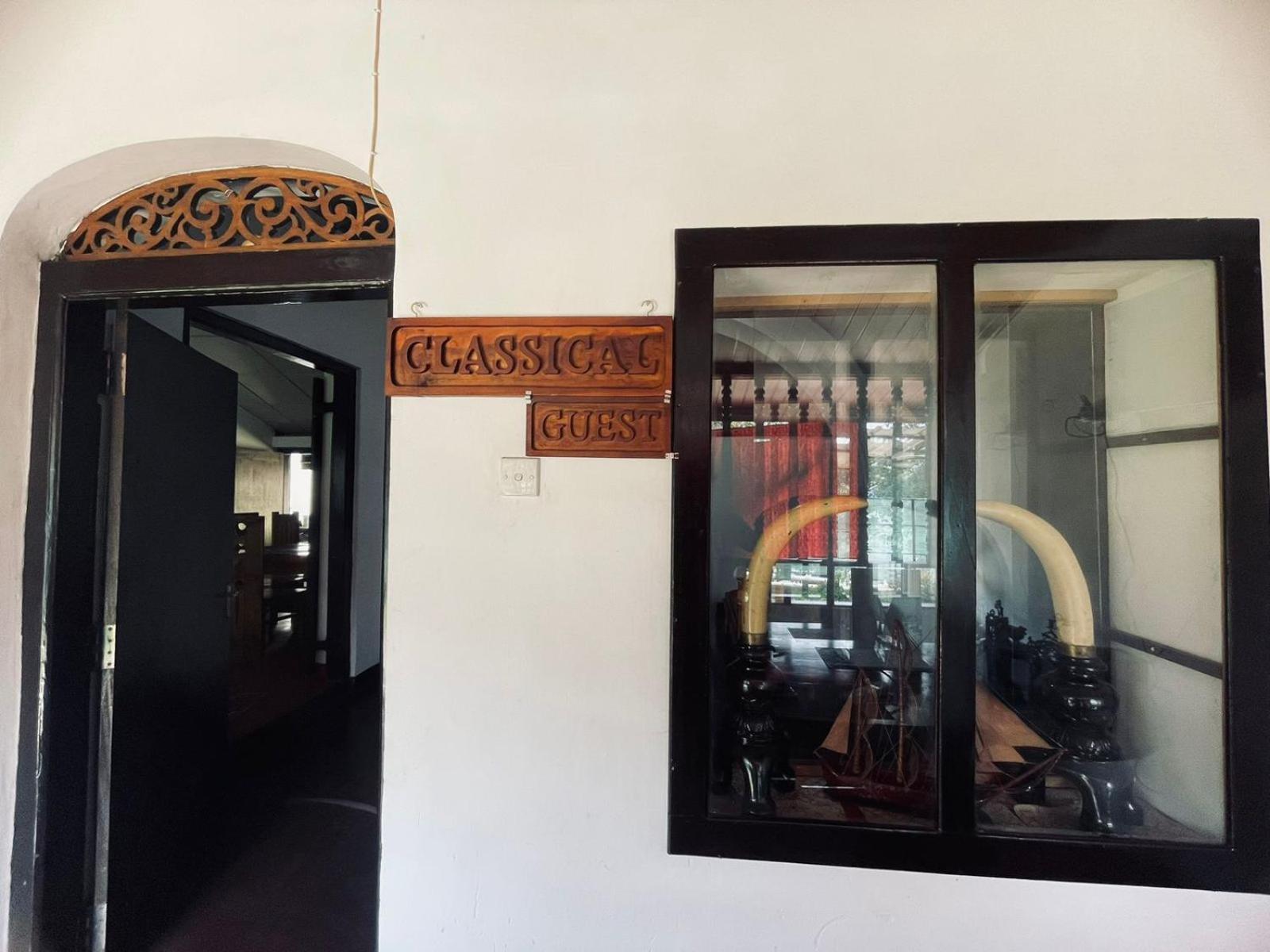 Lake Classical Guest House 캔디 외부 사진
