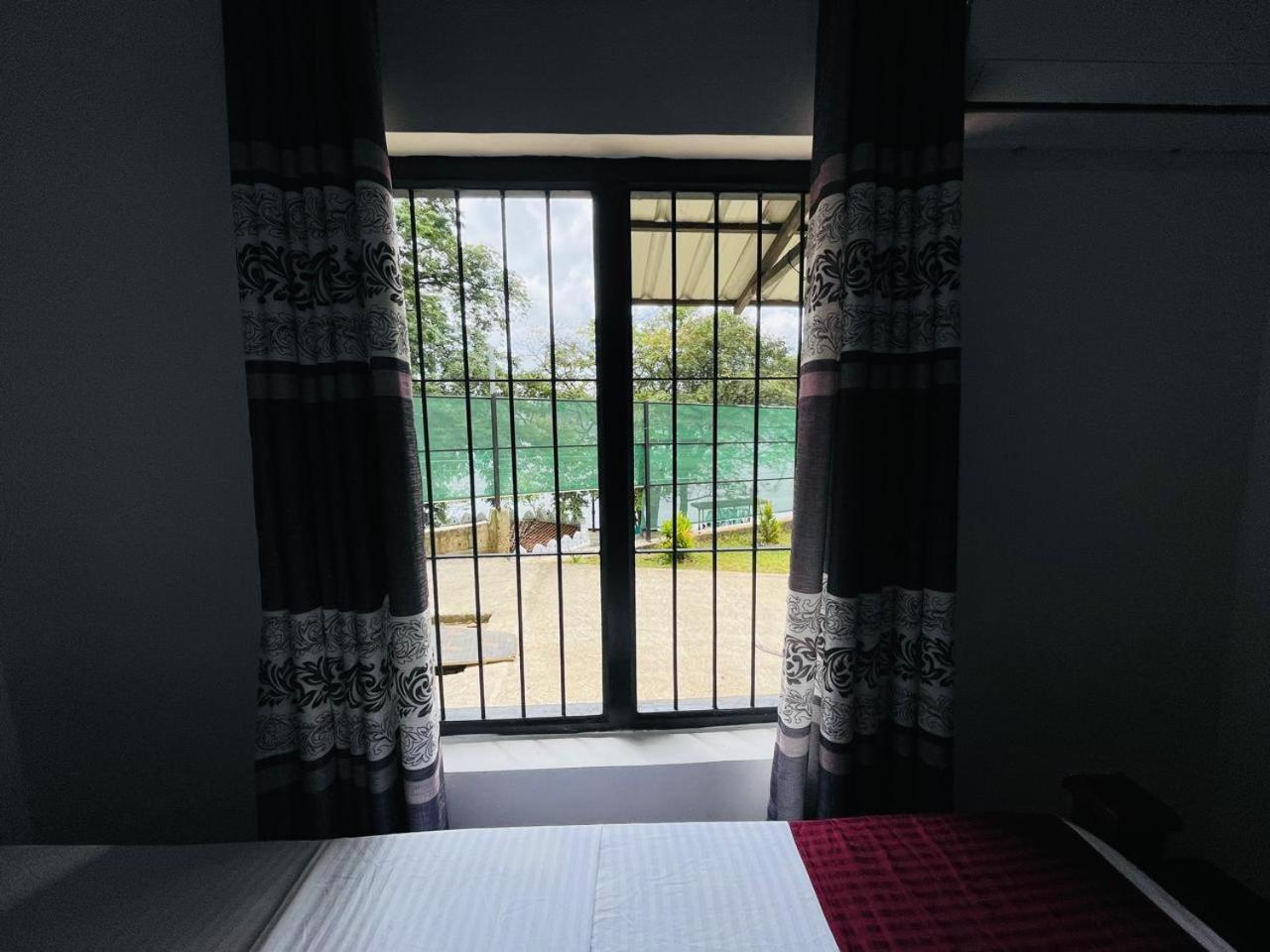 Lake Classical Guest House 캔디 외부 사진